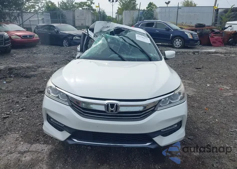 2017 Honda Accord Sport Se z USA, uszkodzony, nr VIN 1HGCR2F16HA196502